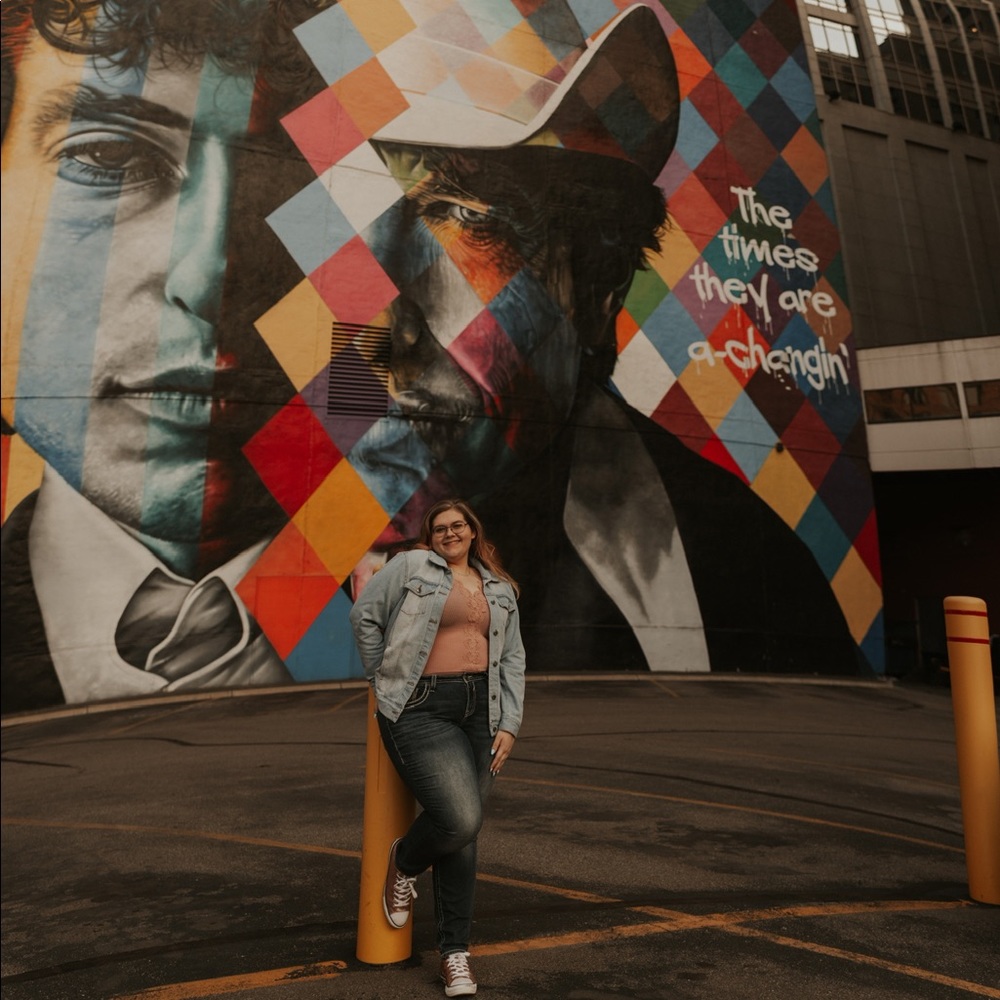 Meet your Posher, Abigail